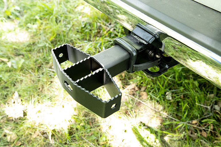 Serrated Hitch Step